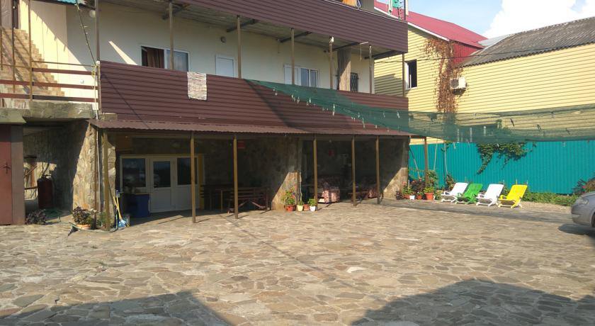 Гостиница Izumrud Джубга